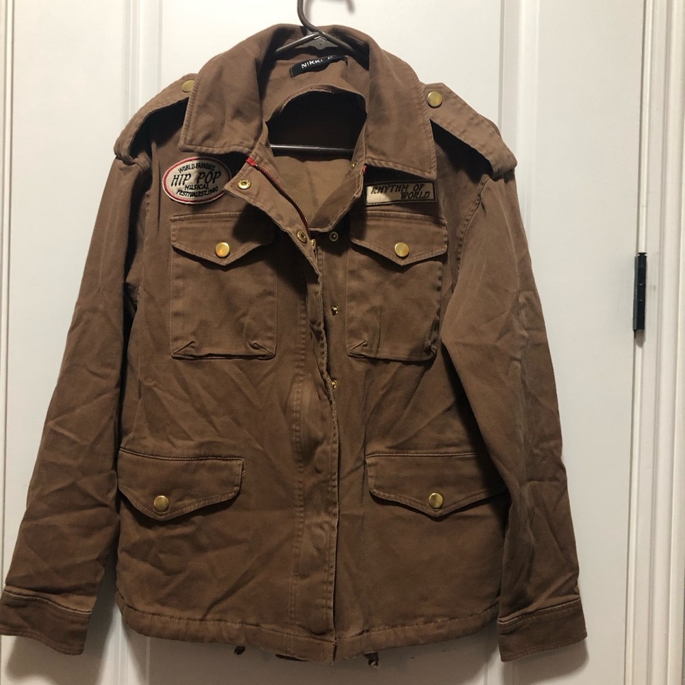 Nikki D womans size large pit to pit 22 Bomber brown jacket zipper